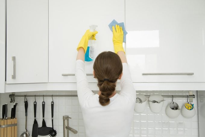 Kitchen cleaning